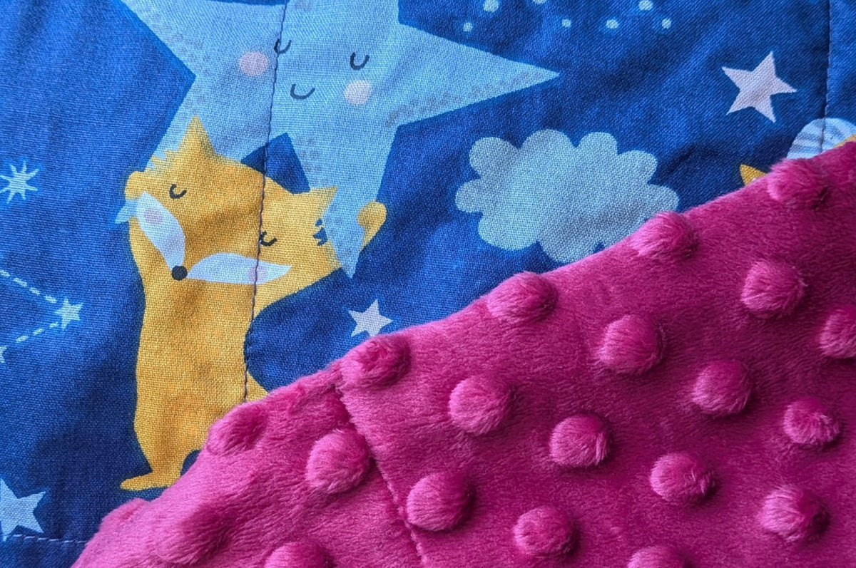 90x120cm, Sleeping Foxes & Mulberry Plush Weighted Blanket, 1.5kg